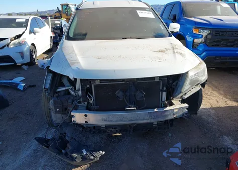 2019 Nissan Pathfinder Sv z USA, uszkodzony, nr VIN 5N1DR2MN9KC620397